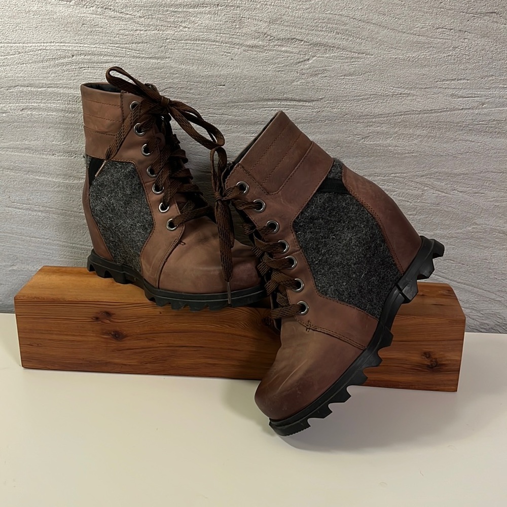 Sorel Joan of Arctic waterproof wedge Lexie lace up bootie